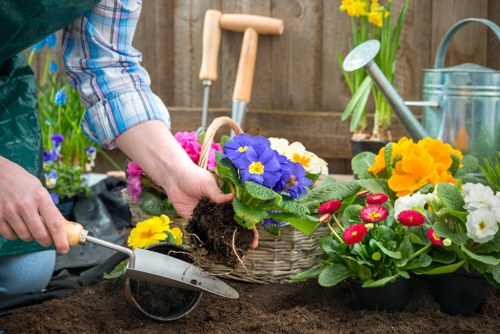 Accepted payment options for Islington gardening services